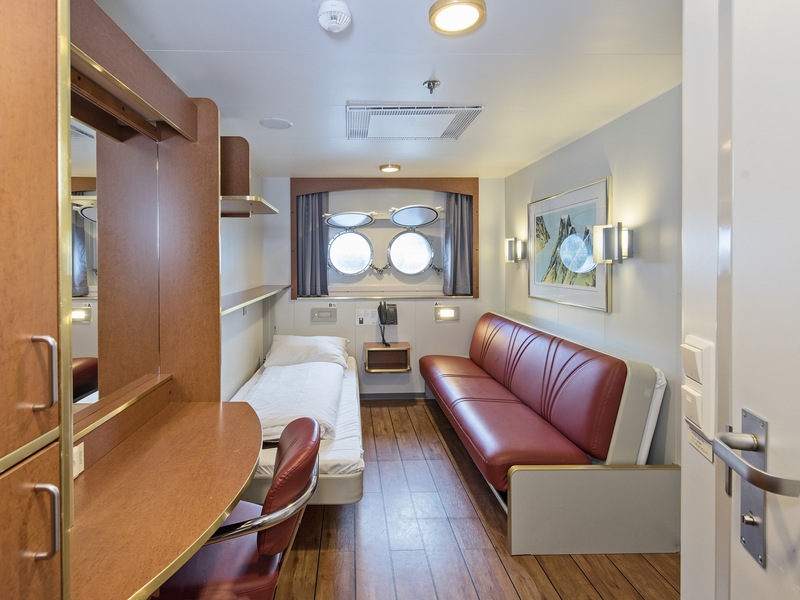 Polar Outside | Lower deck for 2 travellers